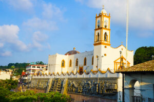 Imagen de iglesia de Papantla, Veracruz.