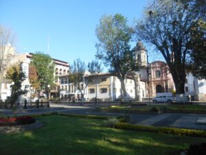 Centro histórico de la ciudad, uno de los lugares populares para rentar tu departamento en Uruapan, Michoacán 