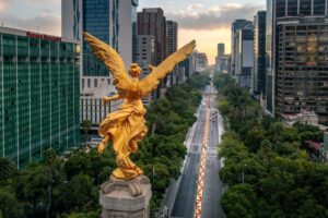 Escultura del Ángel de la Independencia de la Ciudad de México