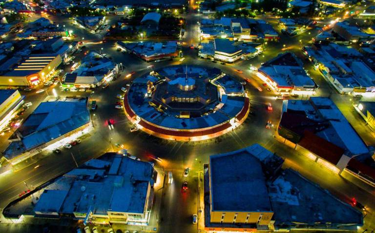 Imagen aérea del centro de Delicias de noche.