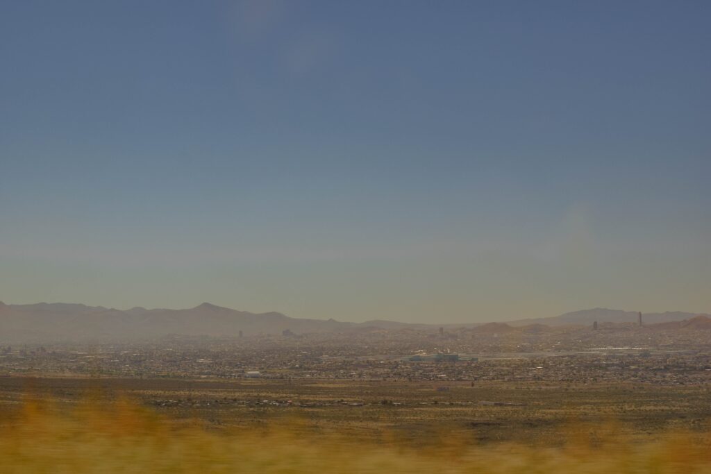 Vista lejana a la ciudad de Delicias, Chihuahua. Considera rentar un departamento en Delicias.