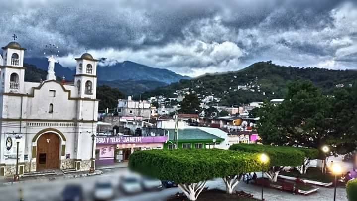 Imagen ilustrativa de un parque cerca de donde podrías rentar tu departamento en Bochil.